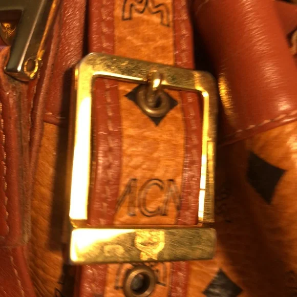 MCM Munich Leather Bag with COA - Picture 6 of 15